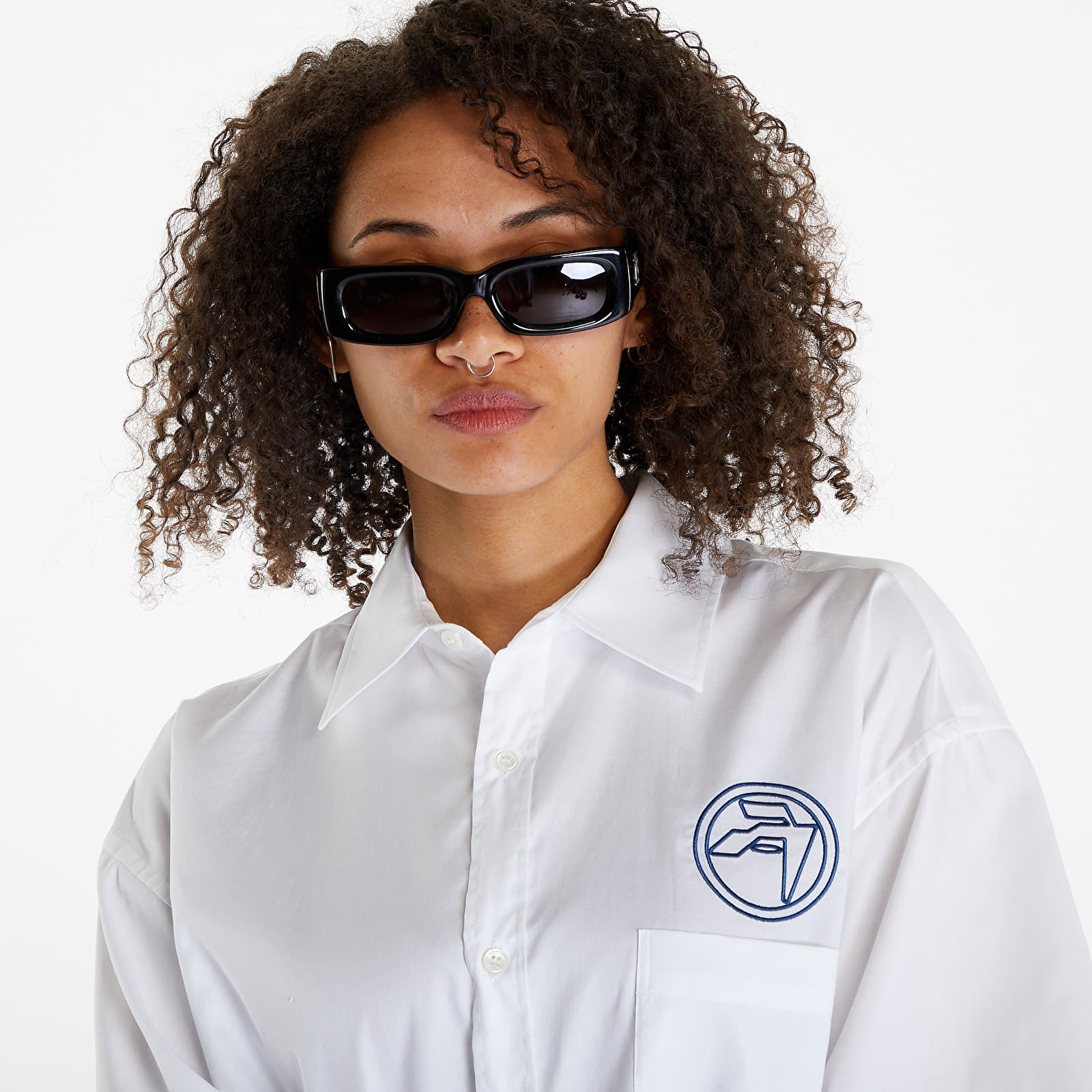 Košile Ambush Emblem Shortsleeve Shirt  Blanc De Blanc Insignia Blue