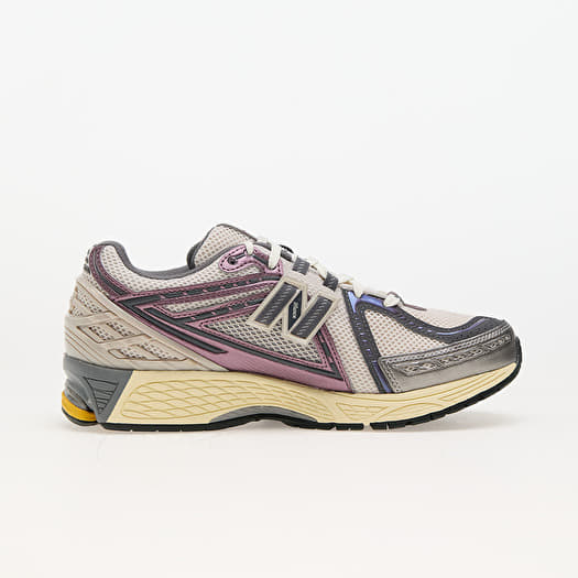 New Balance 1906 Licorice | Footshop