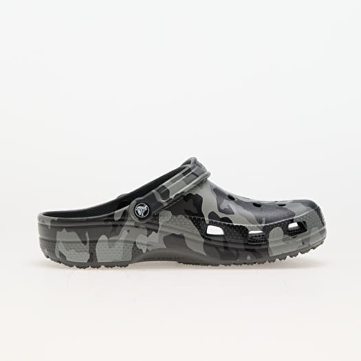 crocs unisex digital camo crocs