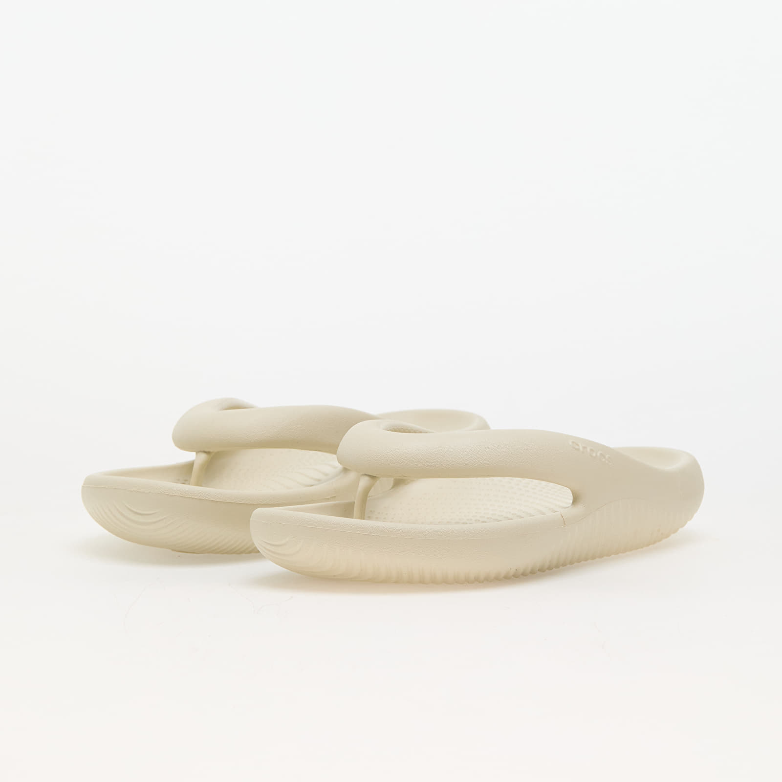 Încălțăminte și sneakerși pentru bărbați Crocs Mellow Flip Bone