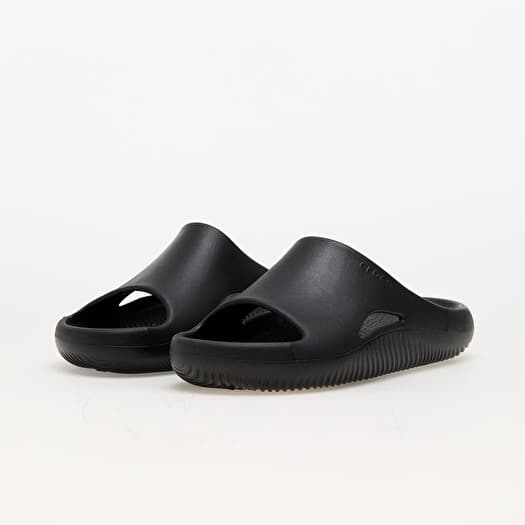 yeezy crocs black