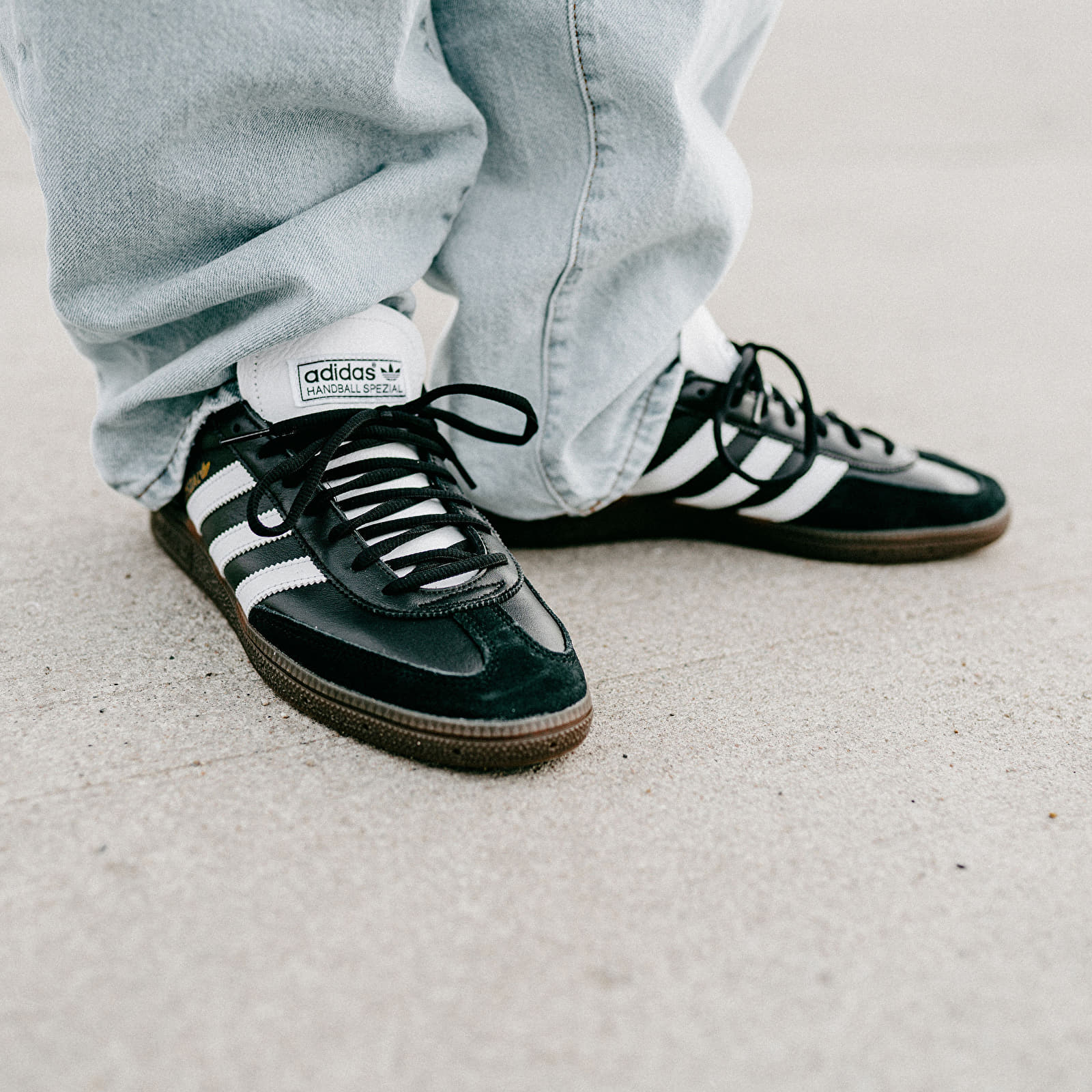 Men s shoes adidas Handball Spezial Core Black Ftw White Gum5 Footshop