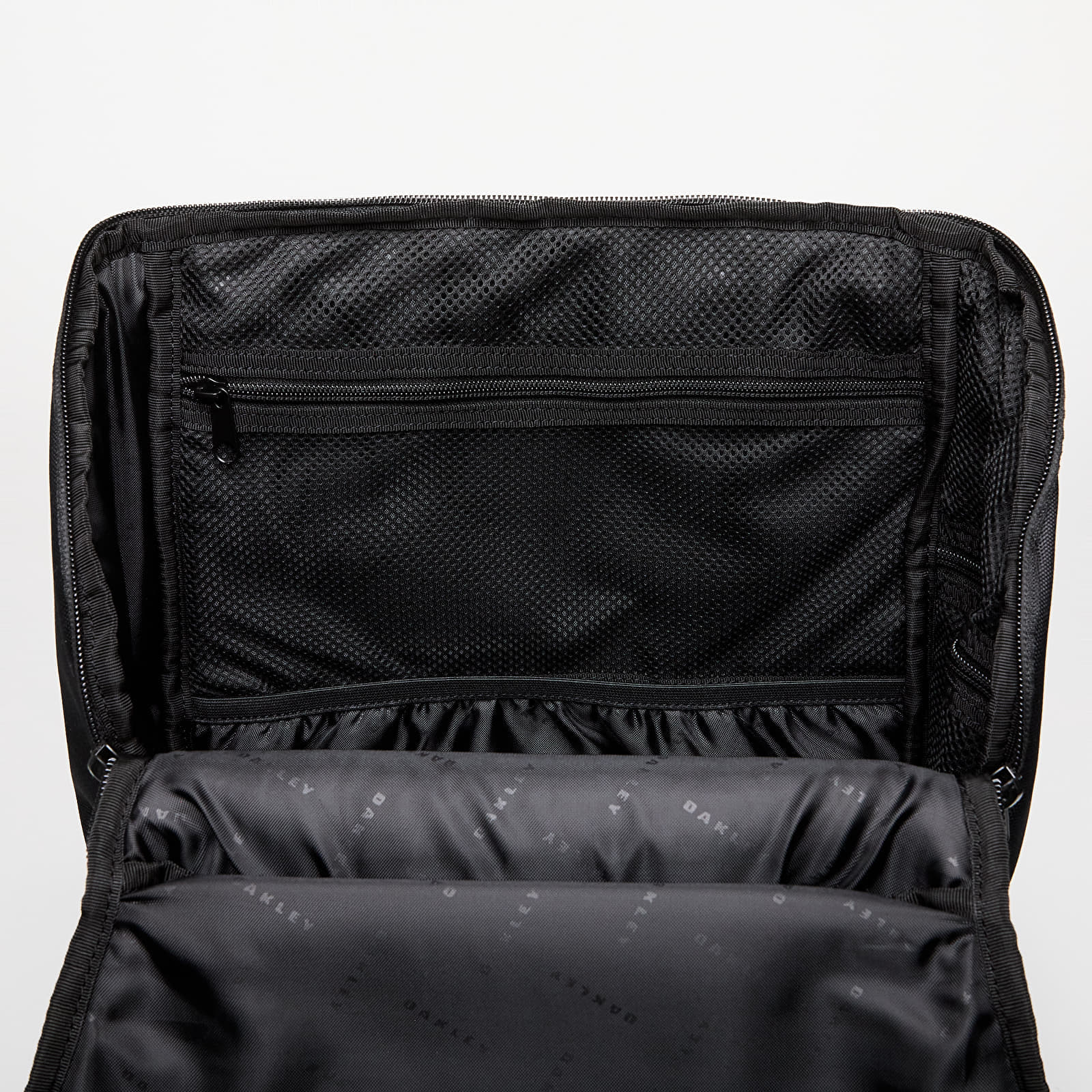 Oakley Urban Path Rc 25L Backpack Blackout
