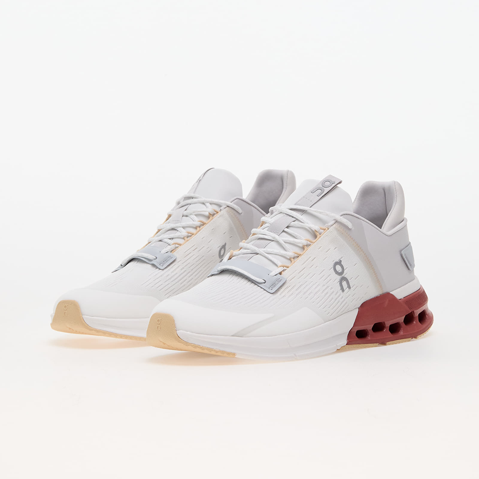 Männer On M Cloudnova Flux Undyed-White/ Auburn