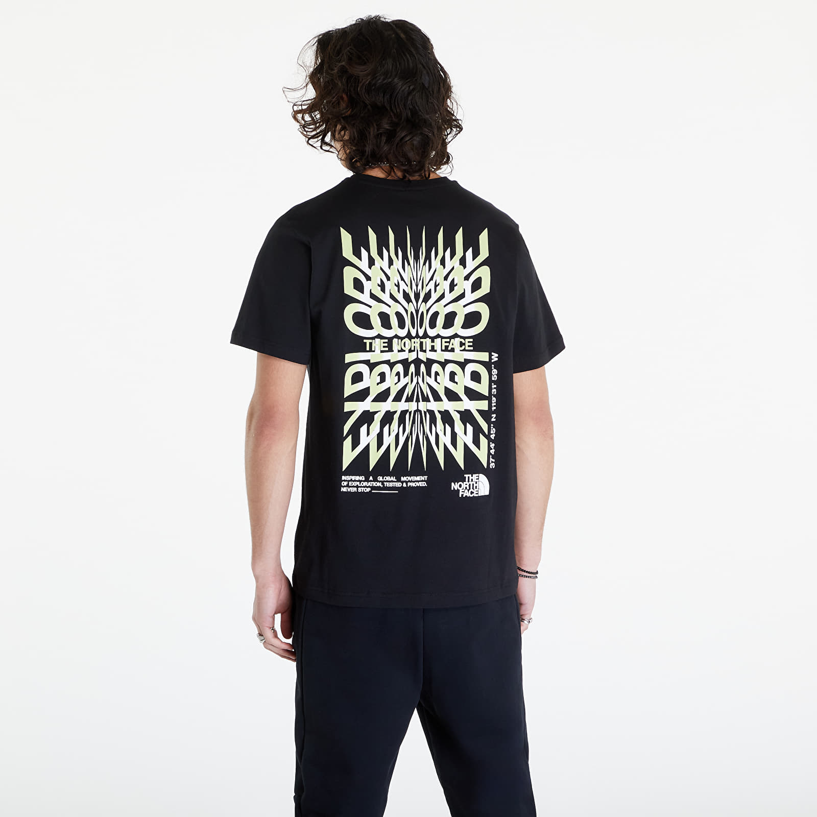 Trička The North Face Coordinates Short Sleeve Tee TNF Black