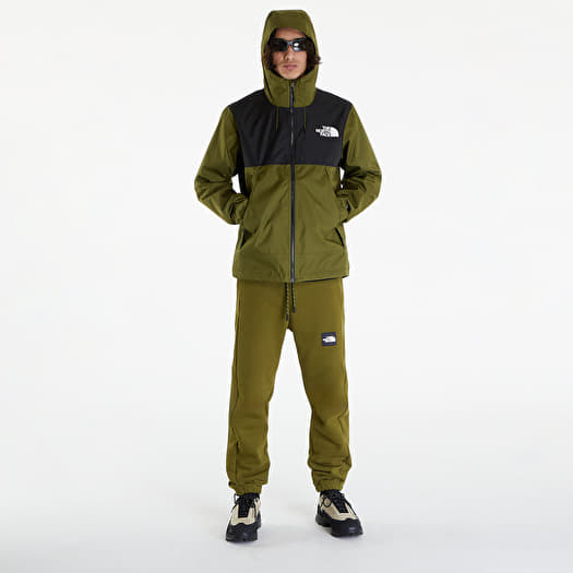 Jackets The North Face Mountain Q Jacket Forest Olive | Footshop