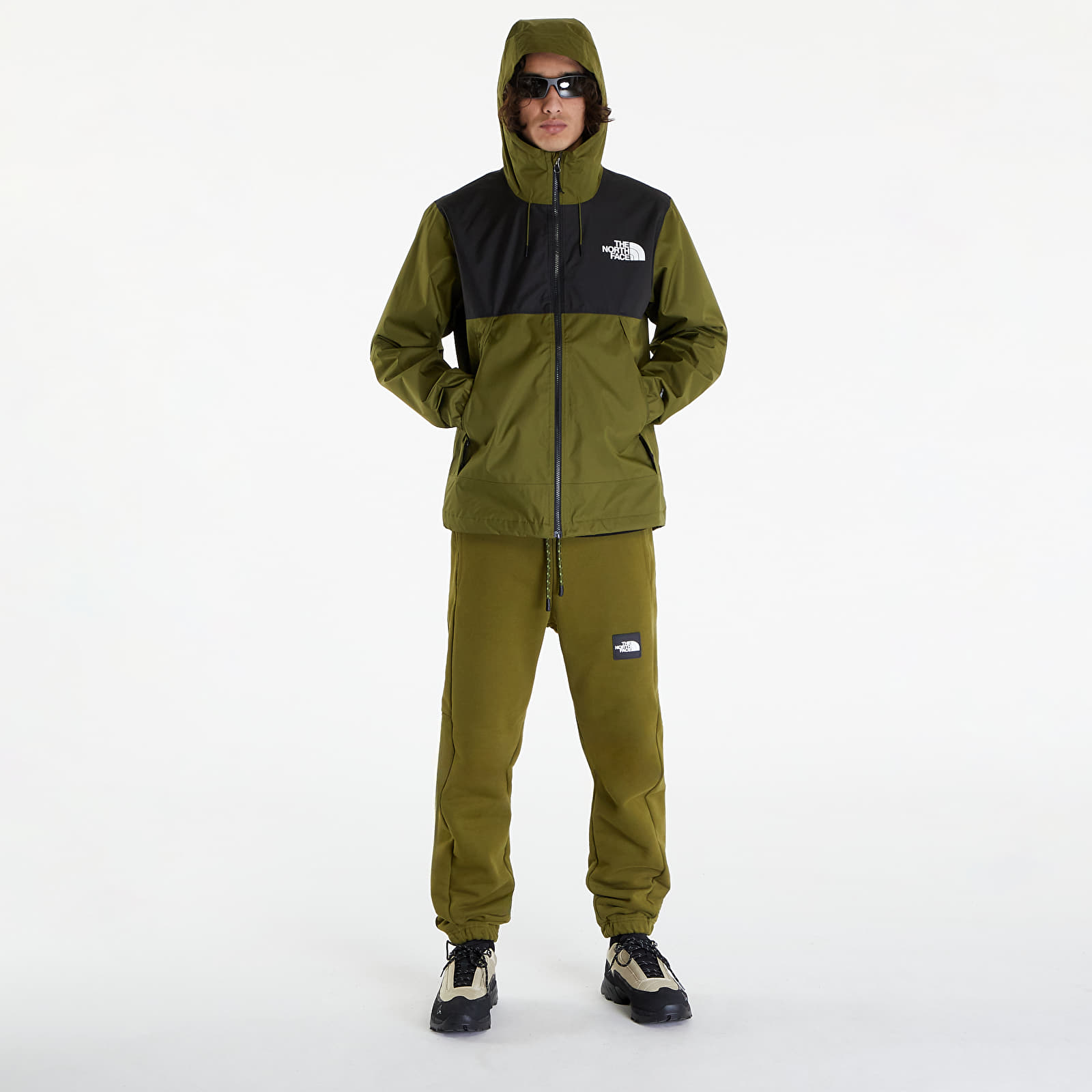Kurtki The North Face Mountain Q Jacket Forest Olive | Footshop