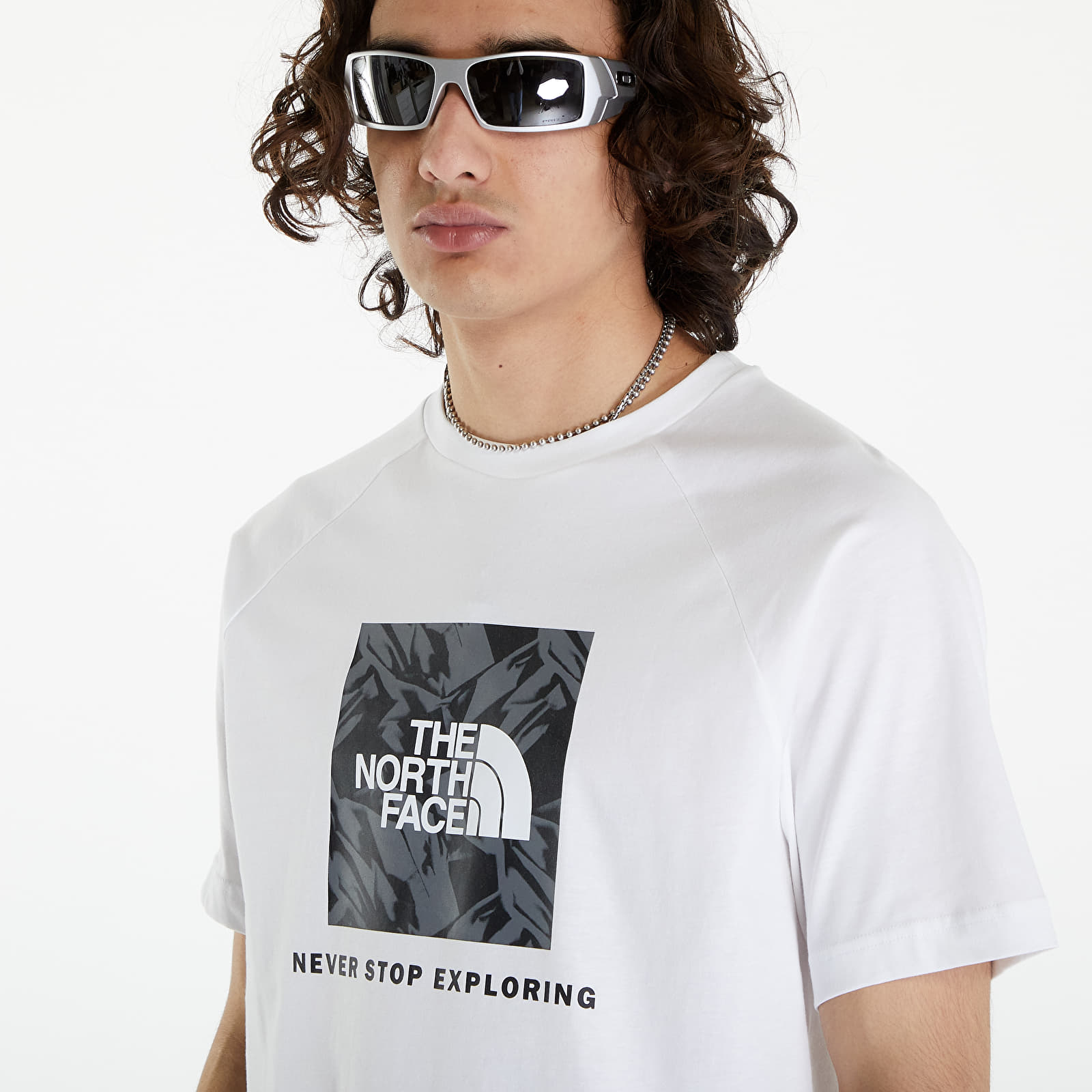 Tričká The North Face Raglan Redbox Tee TNF White