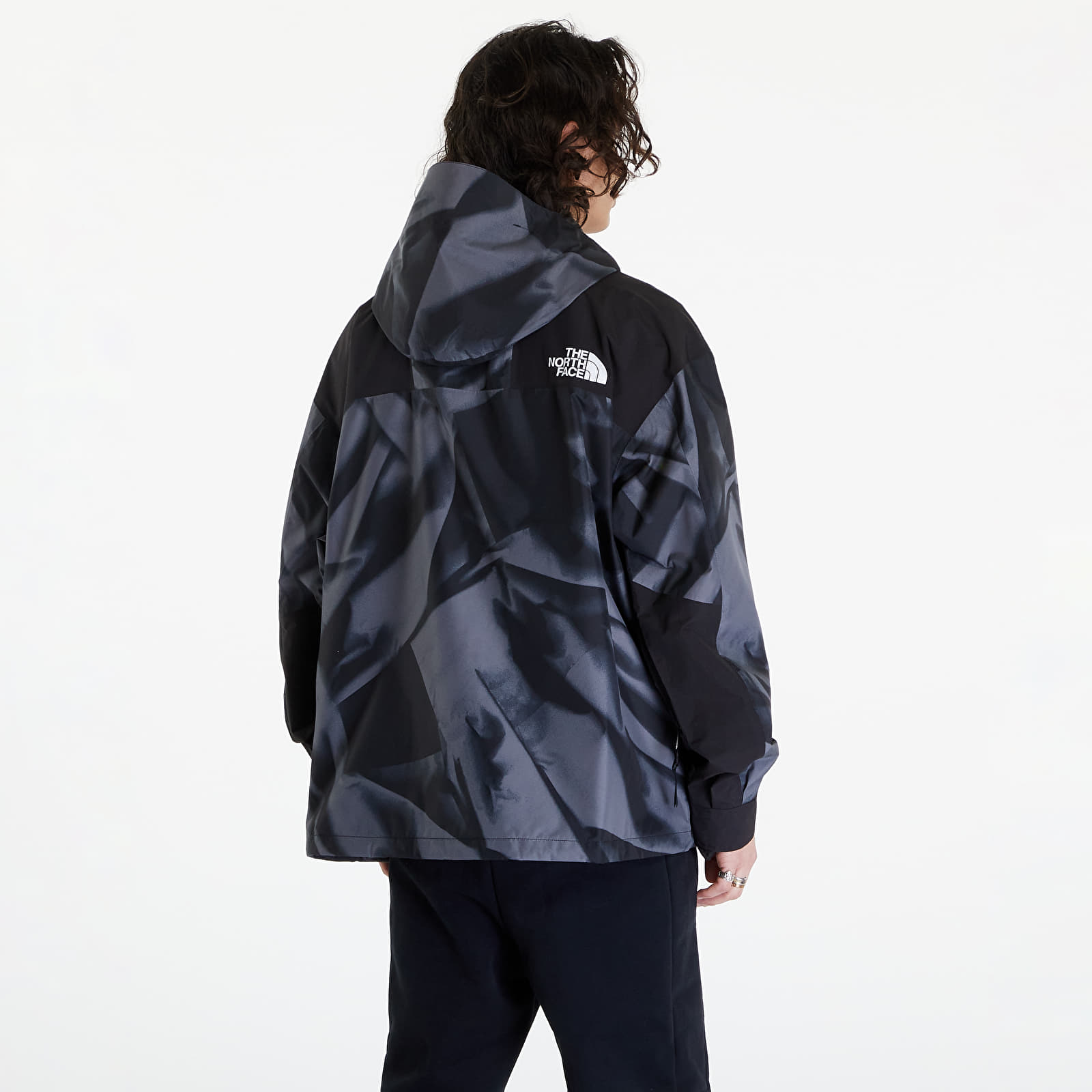 Dzsekik The North Face 86 Retro Mountain Jacket Smoked Smoked Pearl