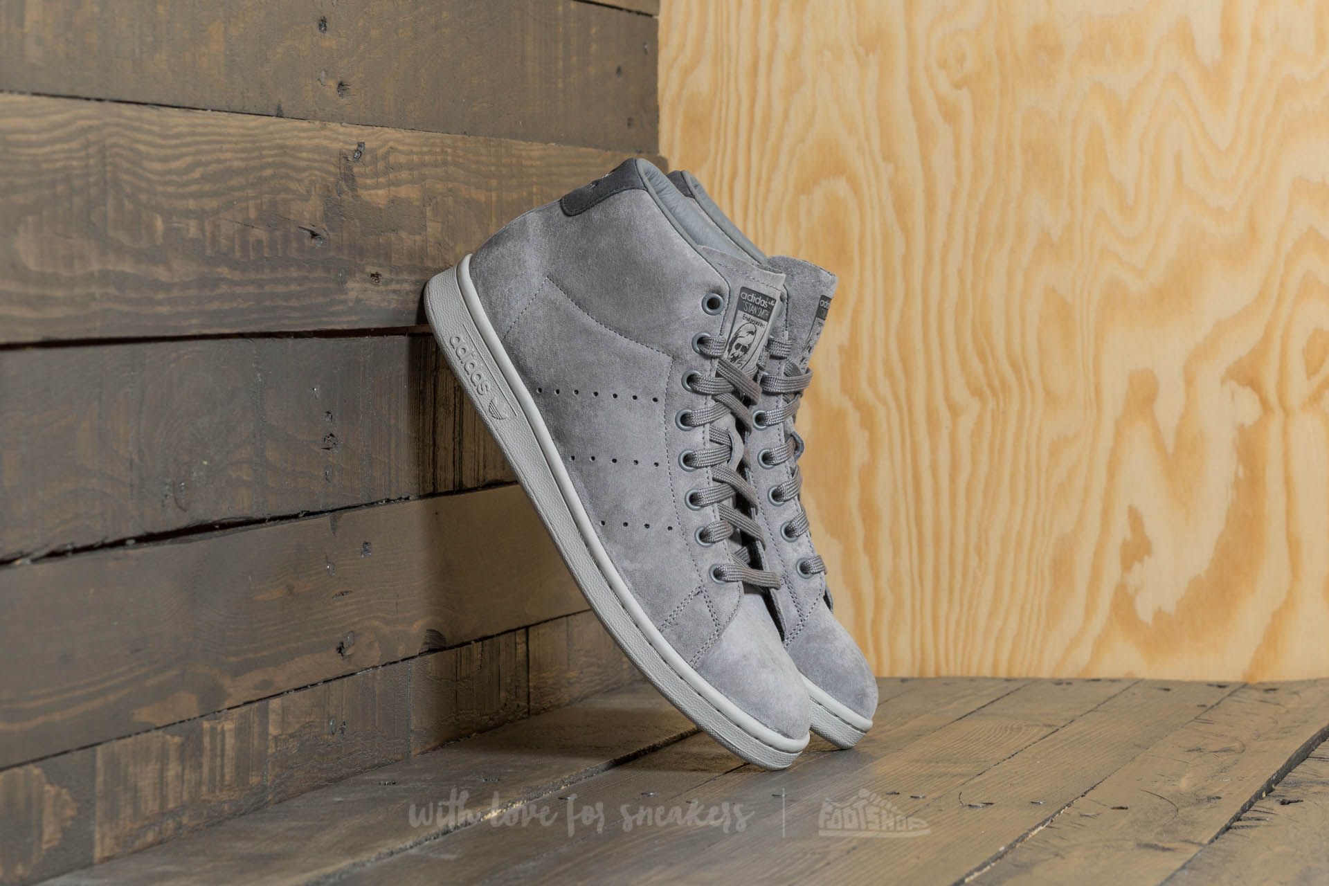 Stan smith hot sale grey five
