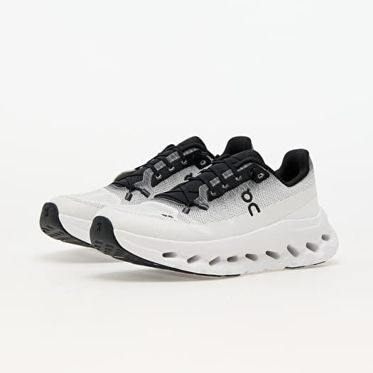 Women's shoes On W Cloudtilt Black/ Ivory (3WE10051430) | Footshop
