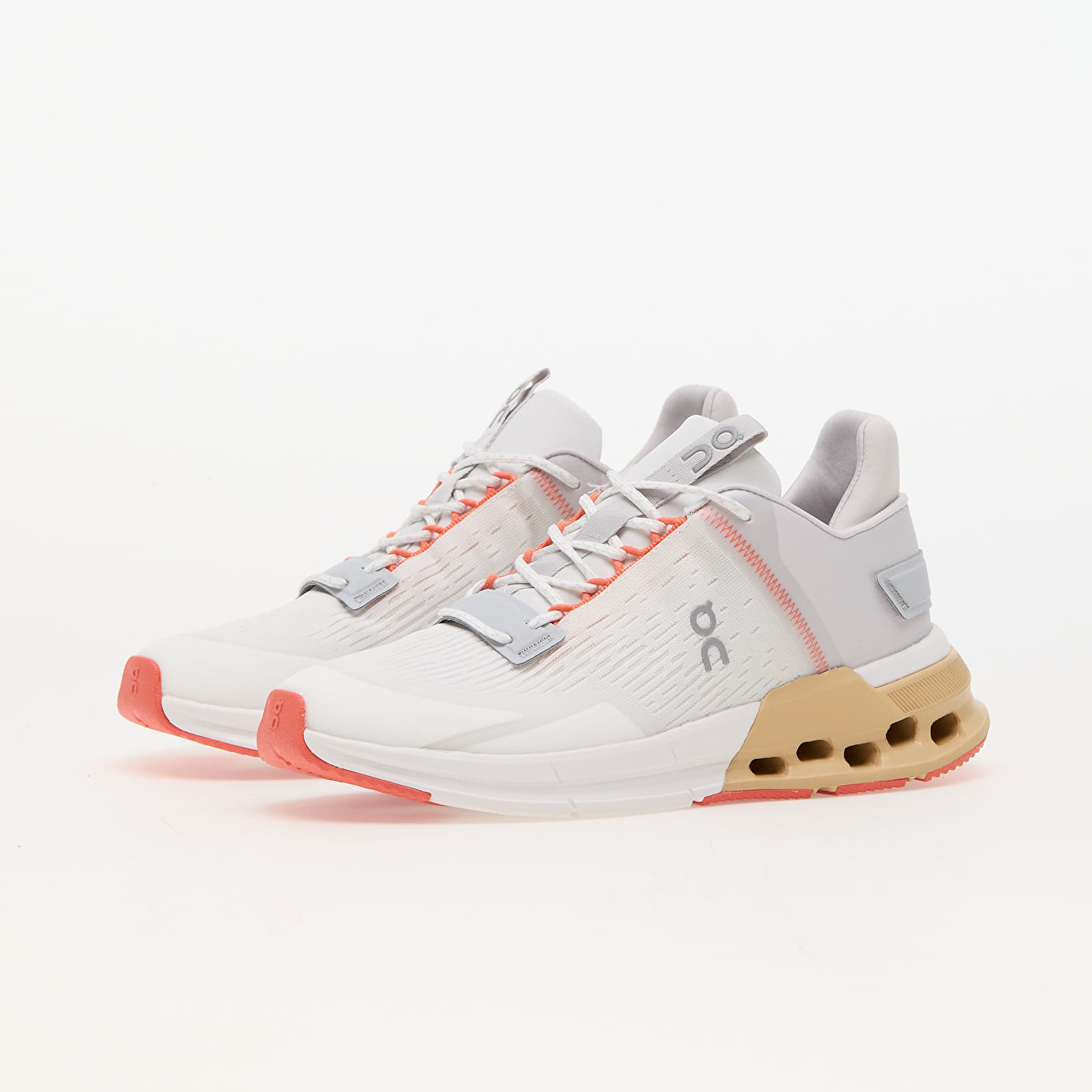 Damen Sneaker und Schuhe On W Cloudnova Flux Undyed-White/ Savannah