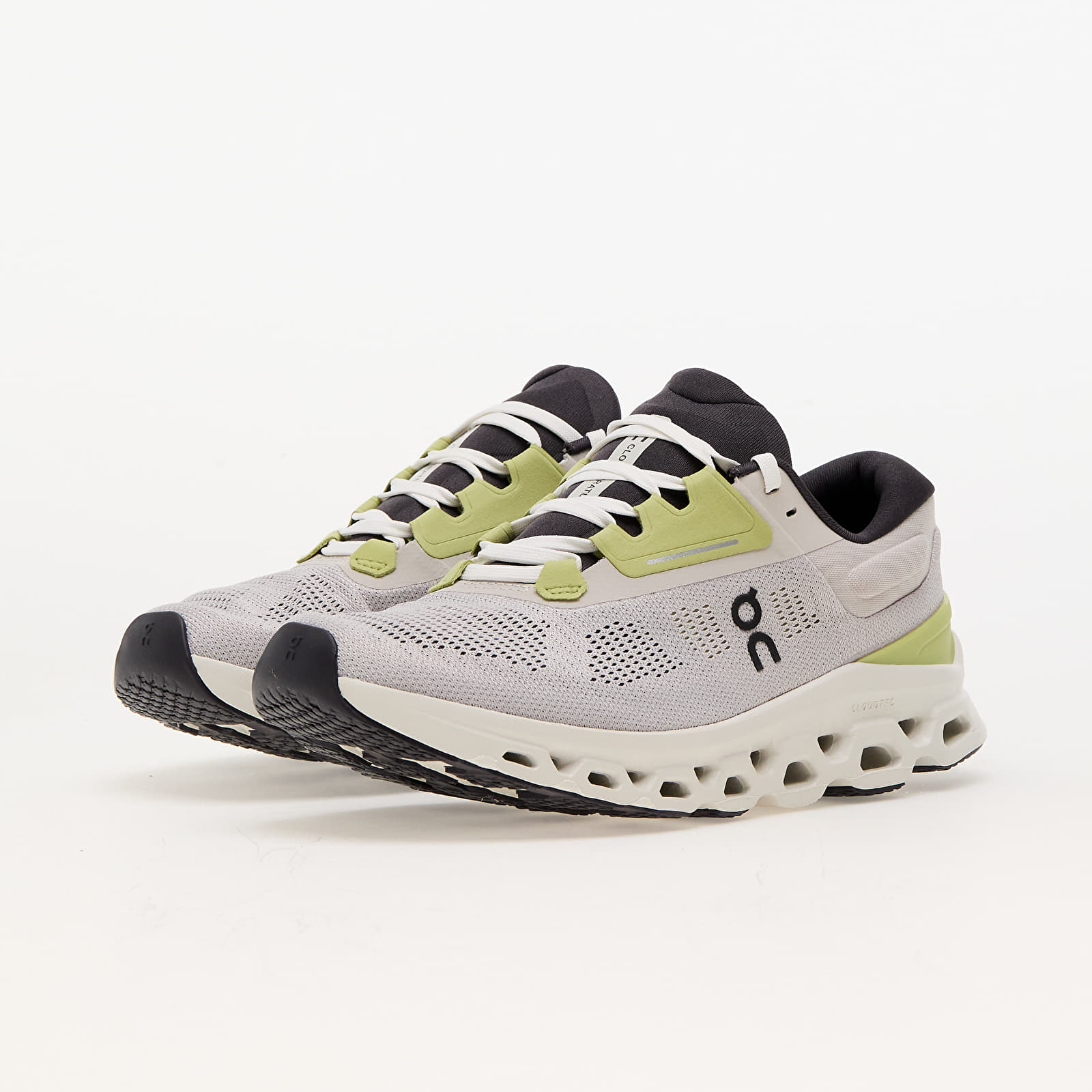 Women's shoes On W Cloudstratus 3 Pearl/ Ivory