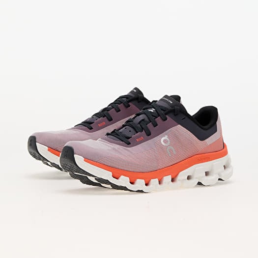 Cloudflow women's shoes top