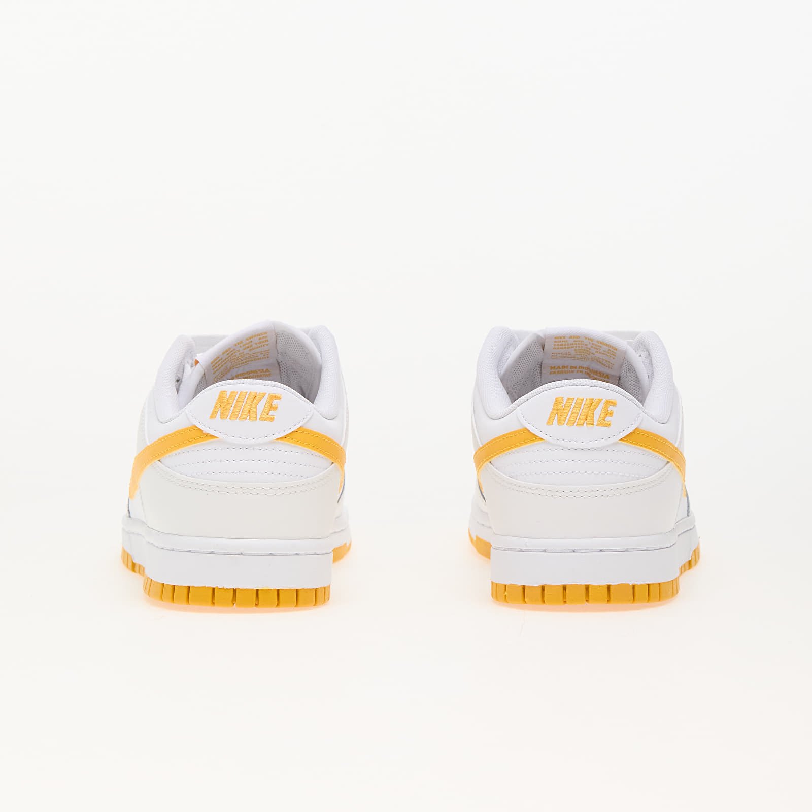 Miesten kengät Nike Dunk Low Retro White/ University Gold-Summit White