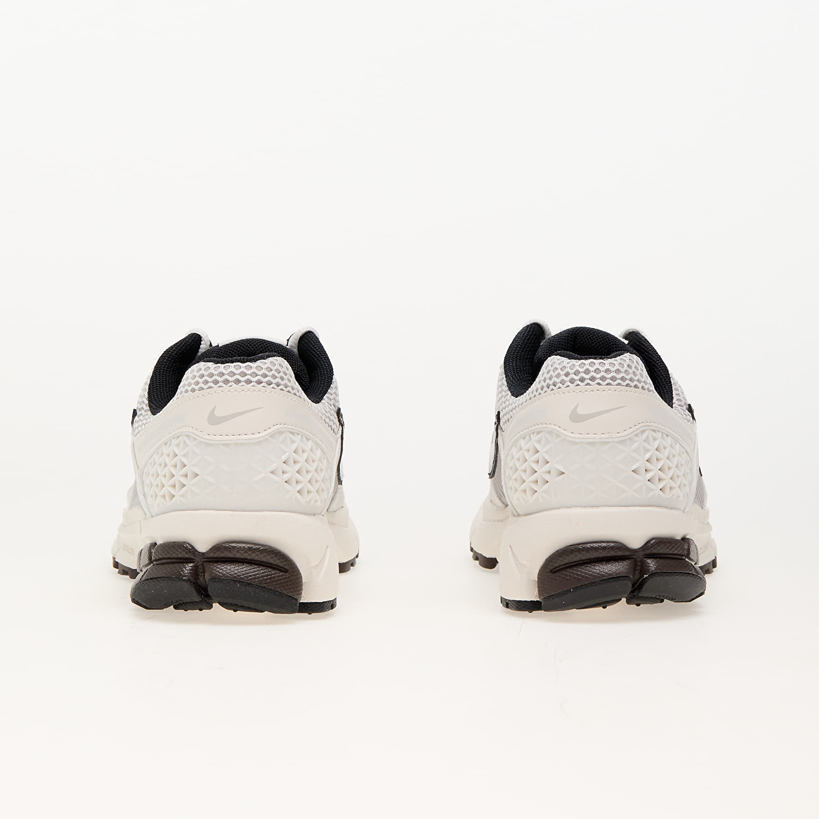 Sapatos de mulher Nike W Zoom Vomero 5 Phantom/ Mtlc Platinum-Lt Iron Ore