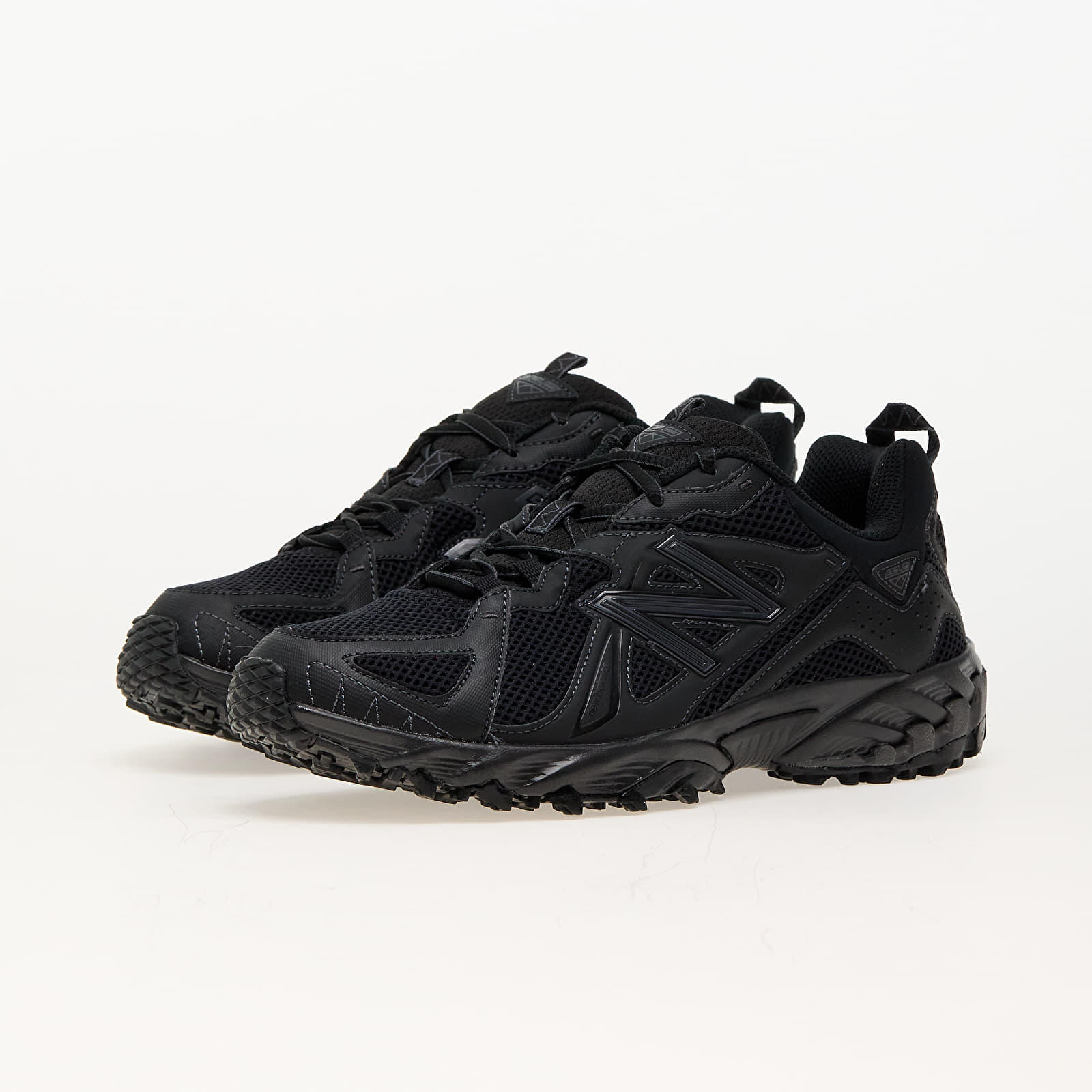 Chaussures et baskets homme New Balance 610 Black Footshop