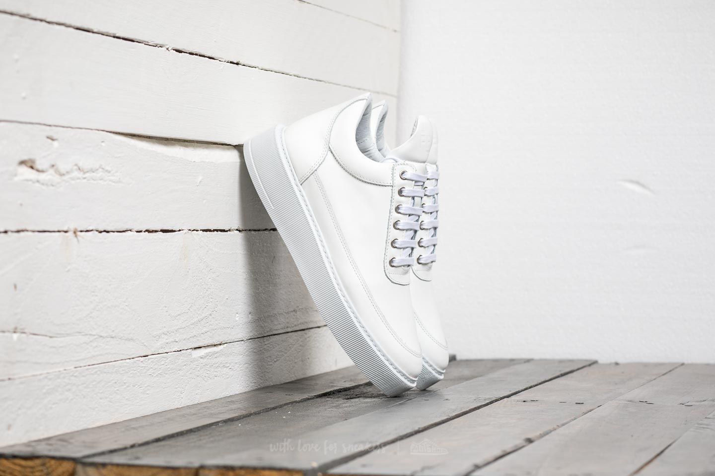 Women's shoes Filling Pieces Low Top Dress Cup All White