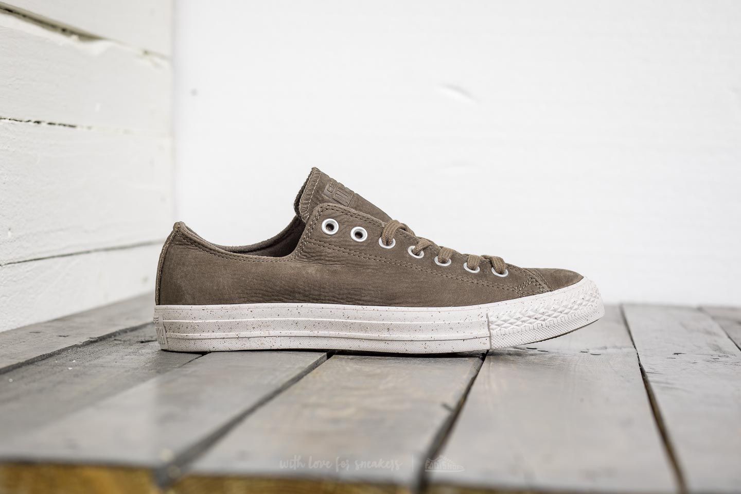 Férfi cipők Converse Chuck Taylor All Star OX Engine Smoke/ Malted/ Pale Putty