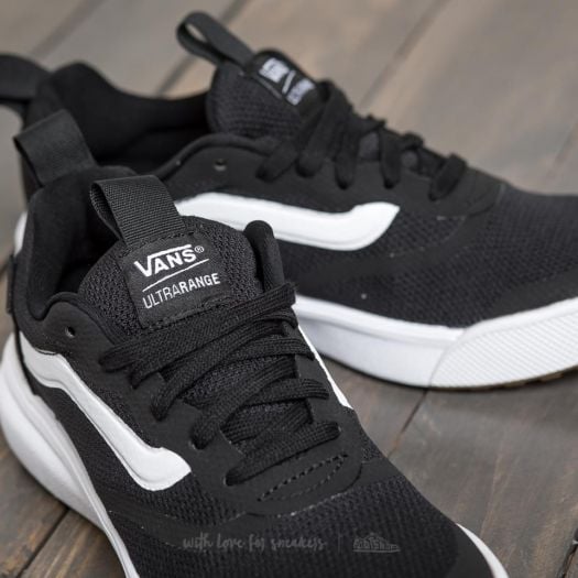 Vans ultrarange rapidweld womens black top
