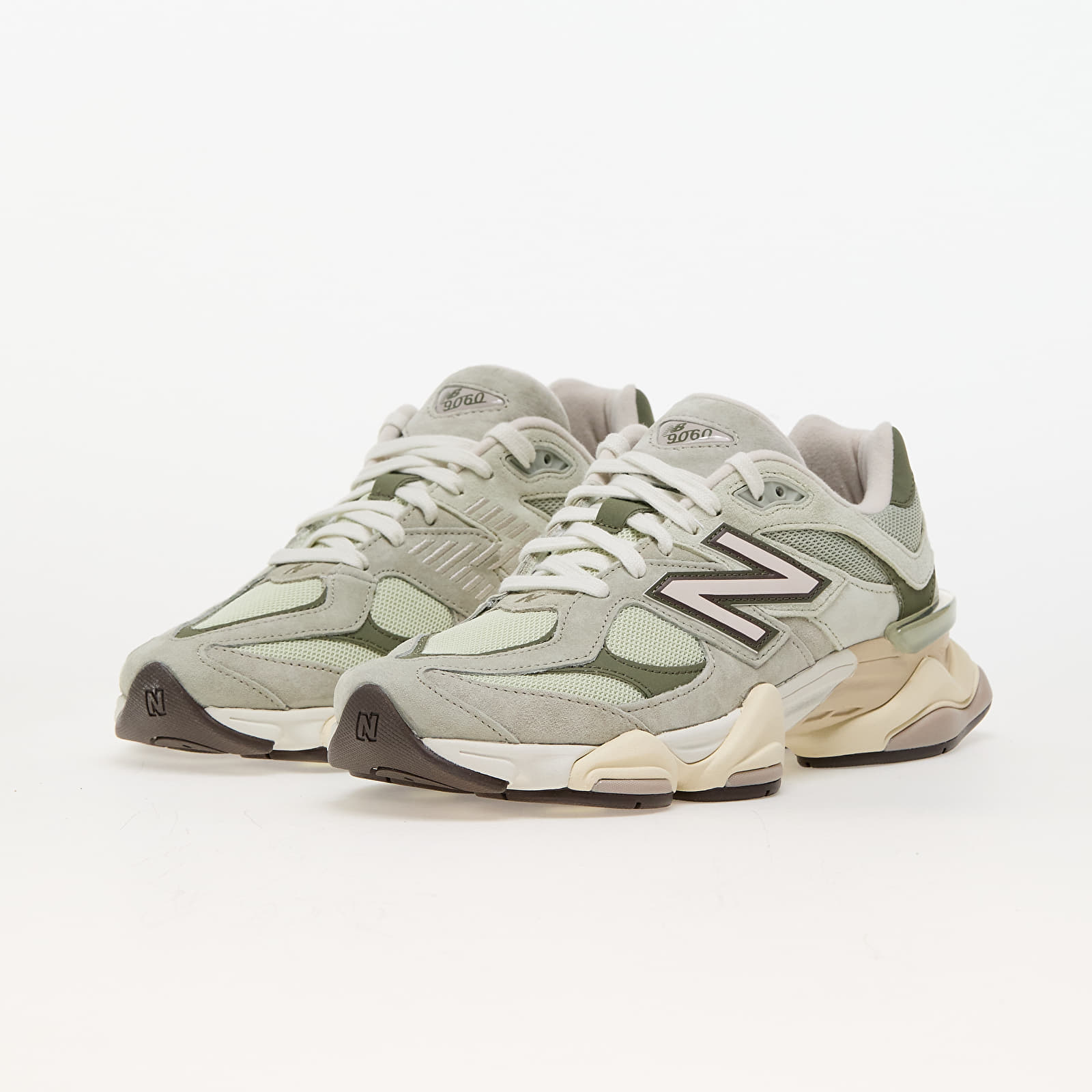 Miesten kengät New Balance 9060 Olivine
