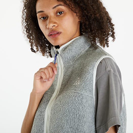 Nike vest acg shop