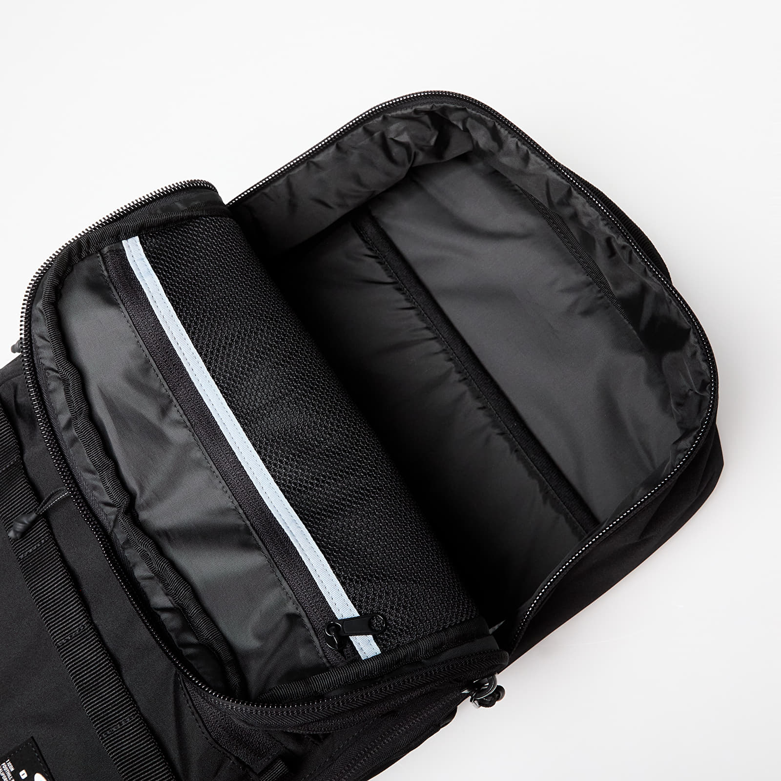 Backpacks Oakley Essential Backpack Blackout