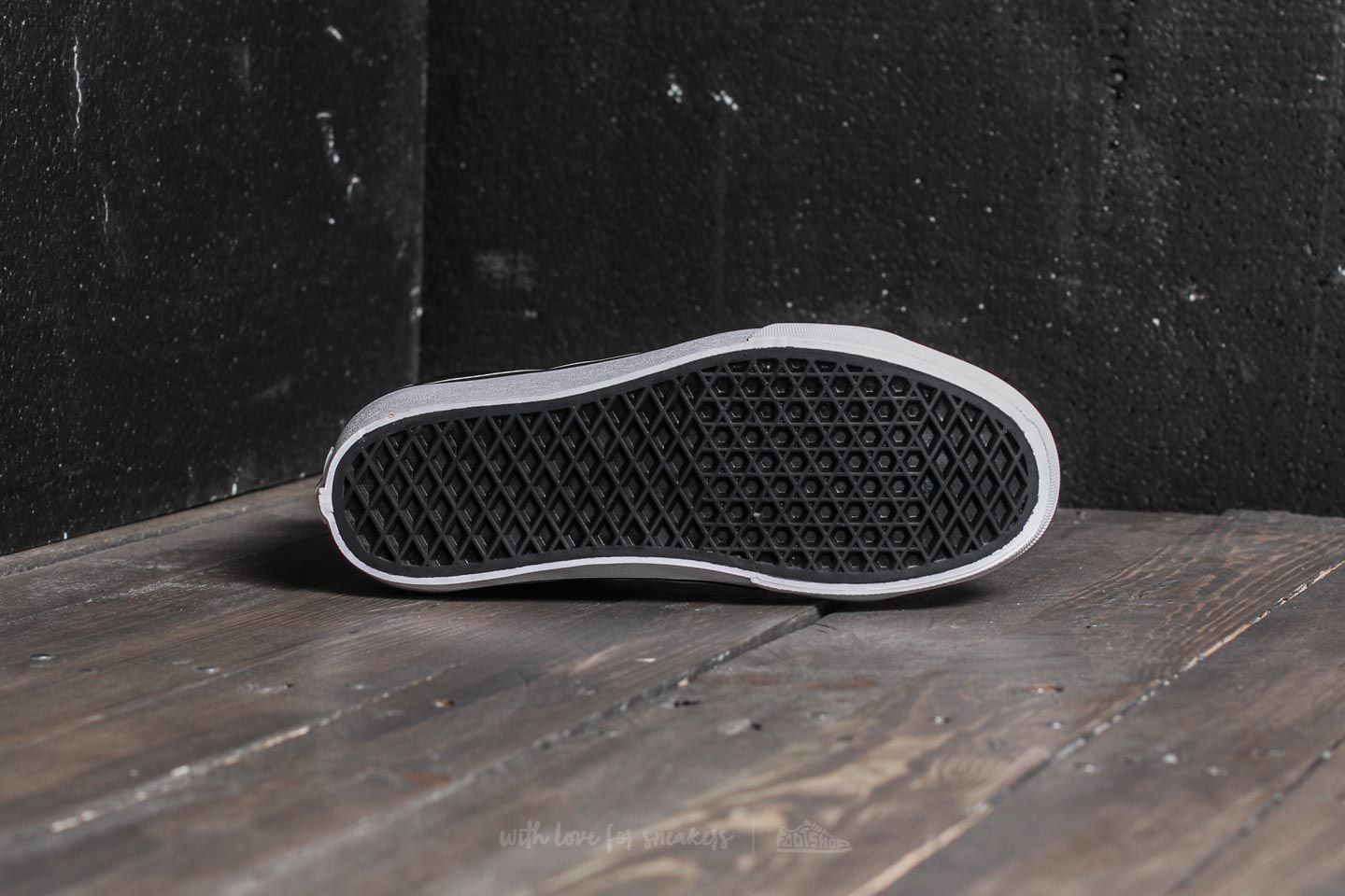 Dámské tenisky a boty Vans x Karl Lagerfeld Sk8-Hi Laceless Platform Chain/ K Quilt