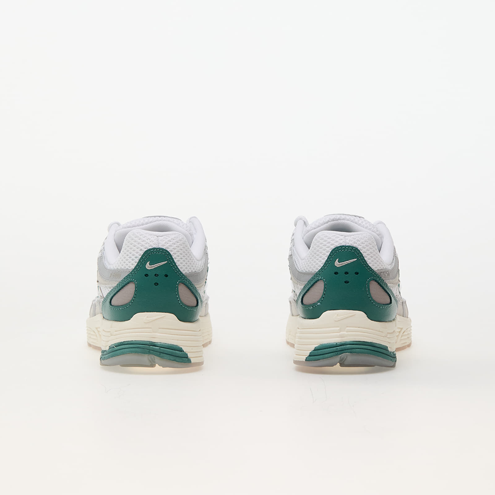 Scarpe uomo Nike P-6000 Prm Light Bone/ White-Metallic Silver