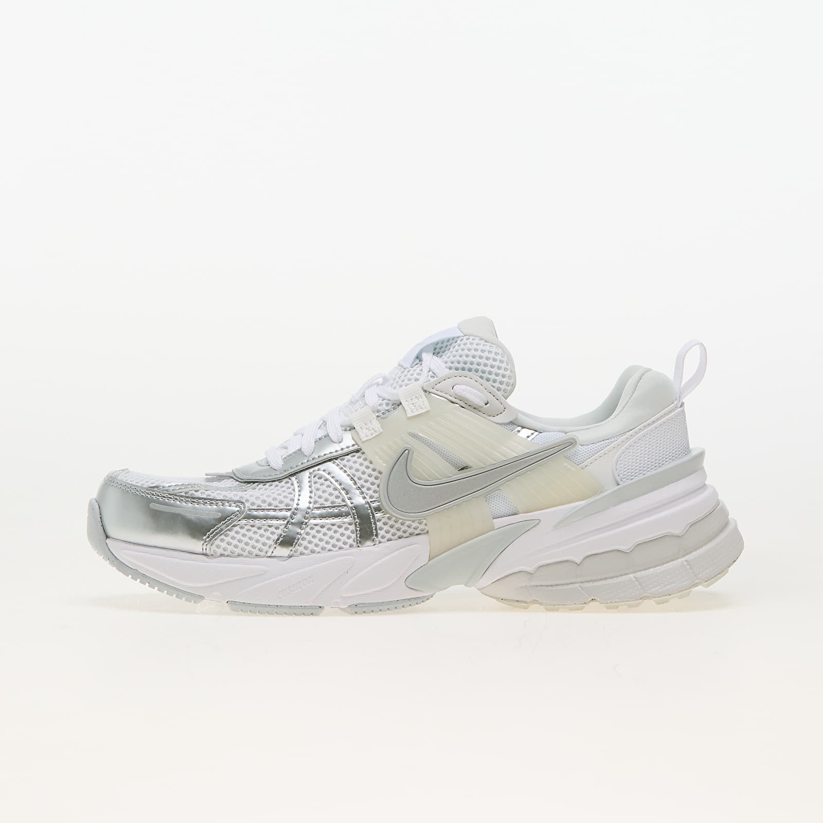 Дамски кецове и обувки Nike W V2K Run White/ Metallic Silver-Platinum Tint