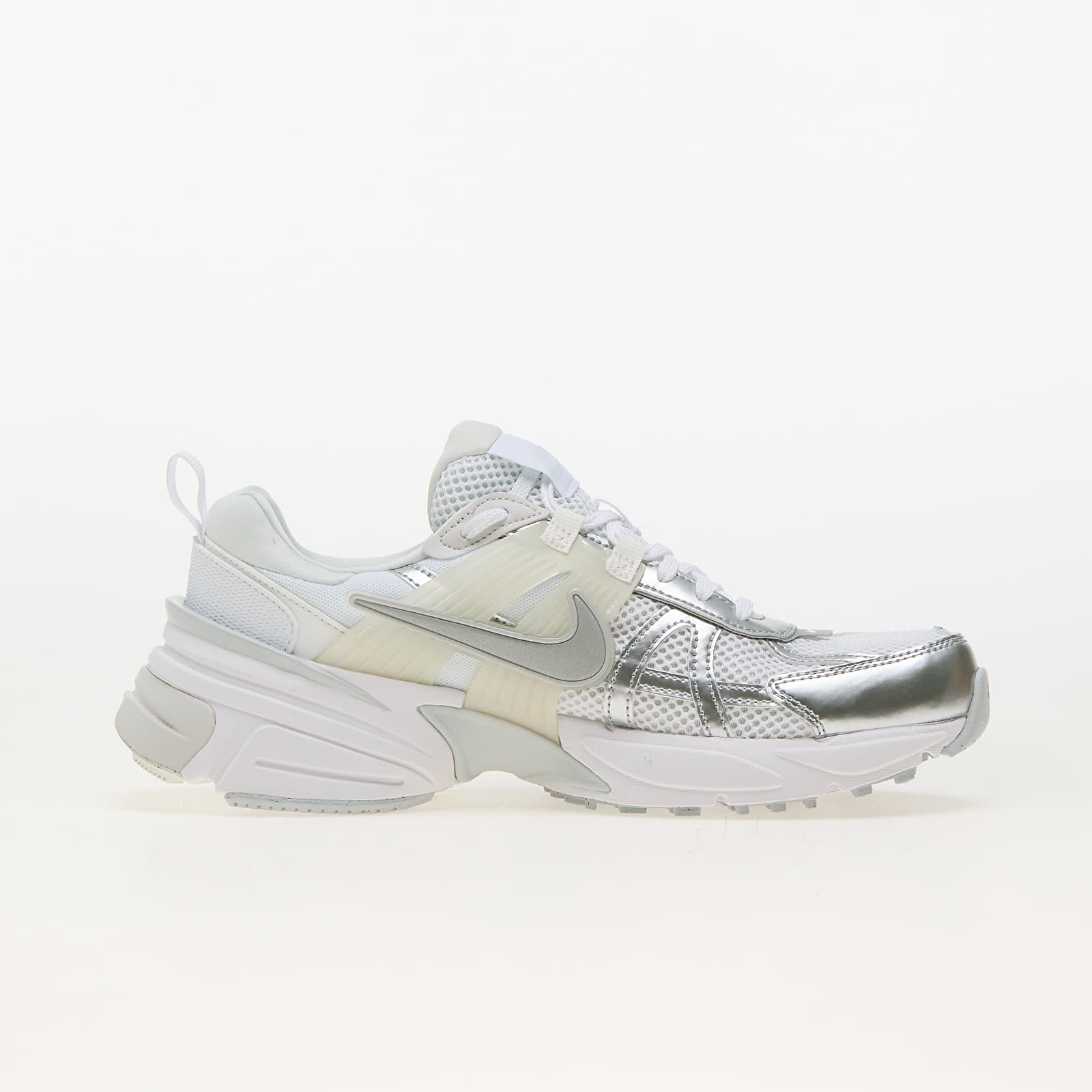 Naisten kengät Nike W V2K Run White/ Metallic Silver-Platinum Tint