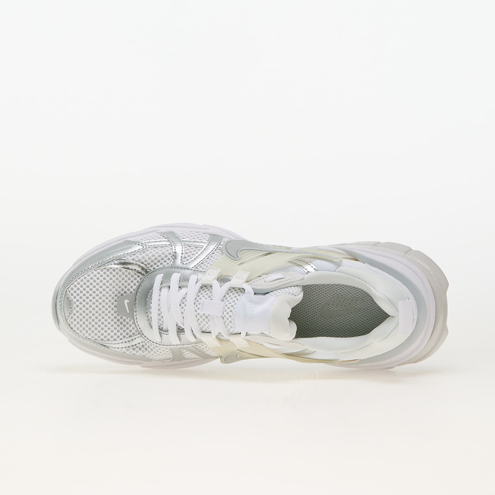 Naisten kengät Nike W V2K Run White/ Metallic Silver-Platinum Tint