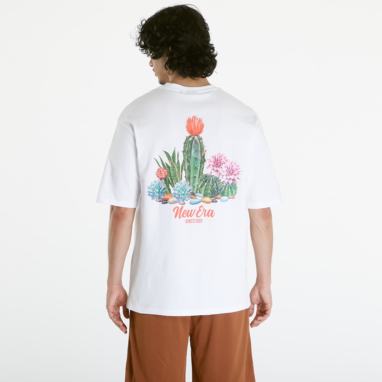 Trička New Era Cactus Graphic OS Tee UNISEX White/ Lvr