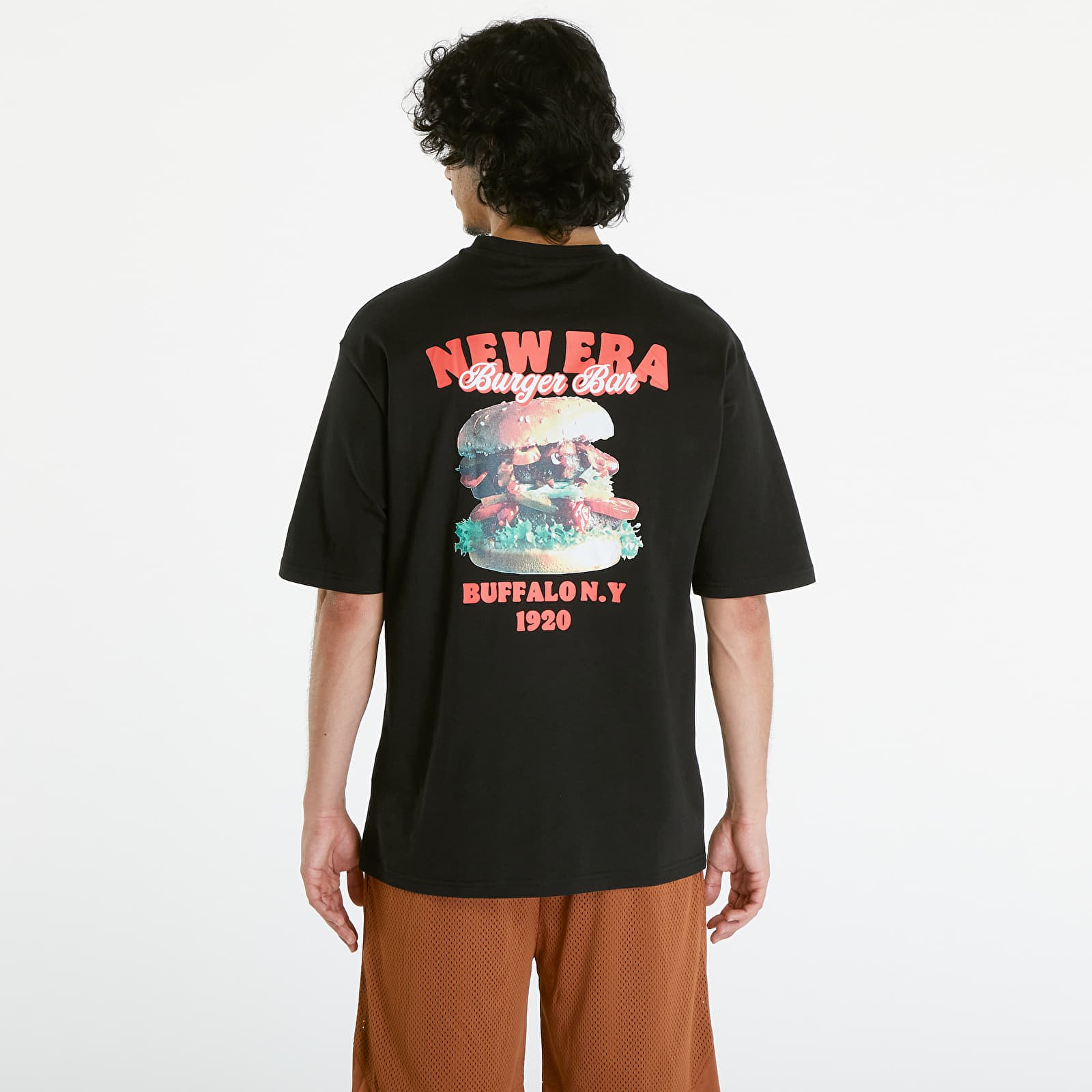 Koszulki New Era Food Graphic OS Tee UNISEX Black/ Lvr