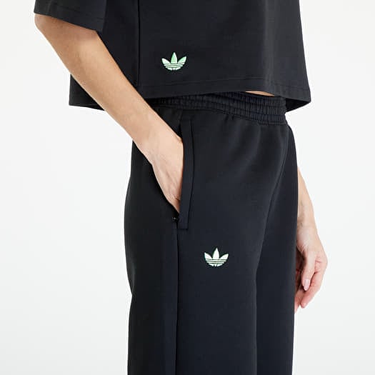 Black and green adidas sweatpants 2025