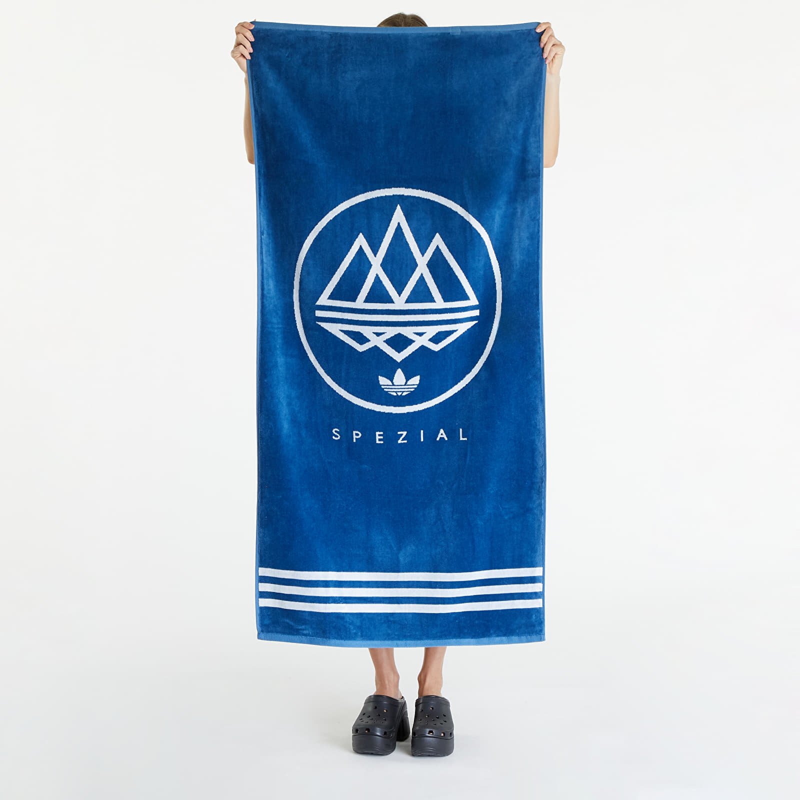 Towel adidas Spezial MOD Trefoil Towel Core Blue Off White Footshop