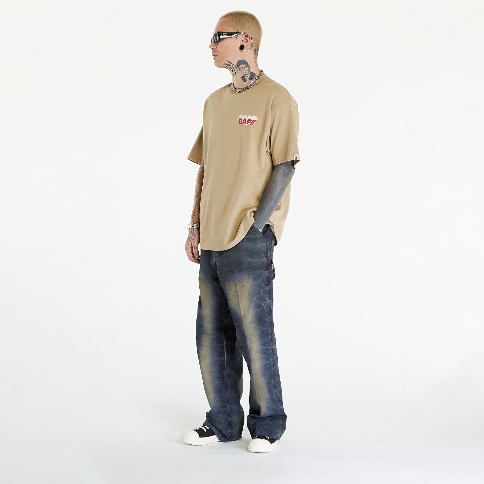 Tričká A BATHING APE Graffiti Bape Logo Relaxed Fit Tee Beige