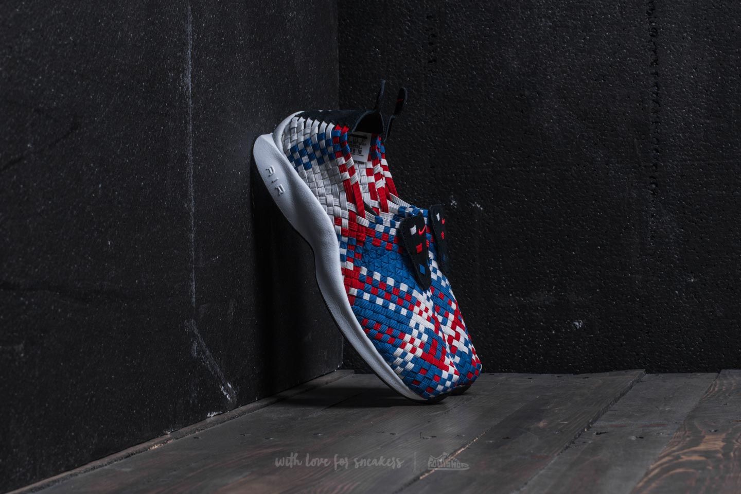 Men's shoes Nike Air Woven Black/ Rush Red-Blue Jay-Sail