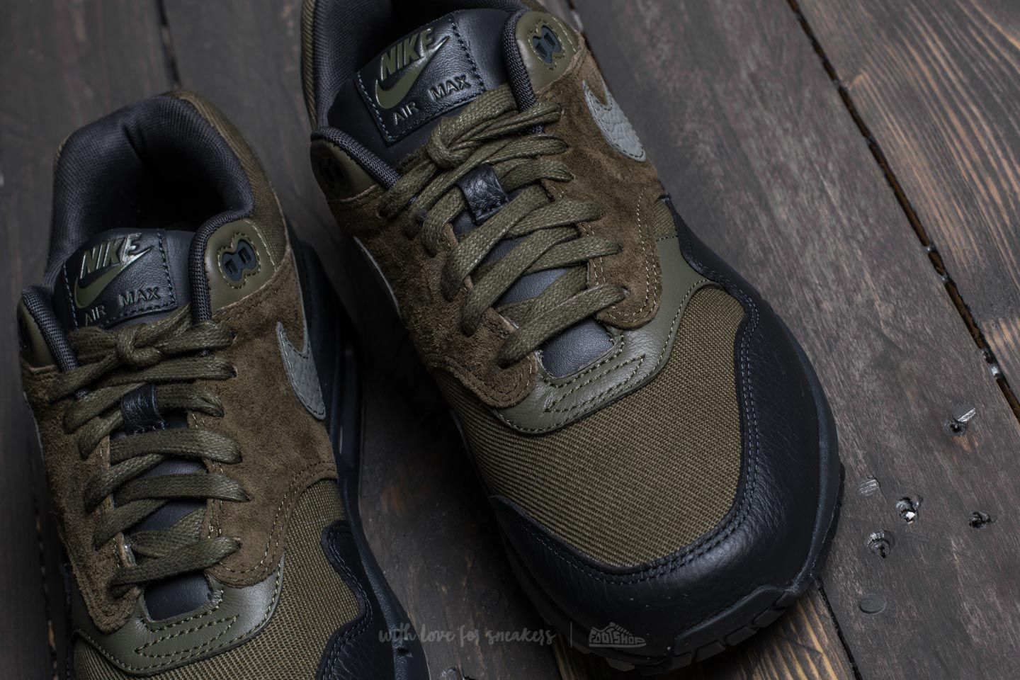 Herren Sneaker und Schuhe Nike Air Max 1 Premium Medium Olive/ Dark Stucco