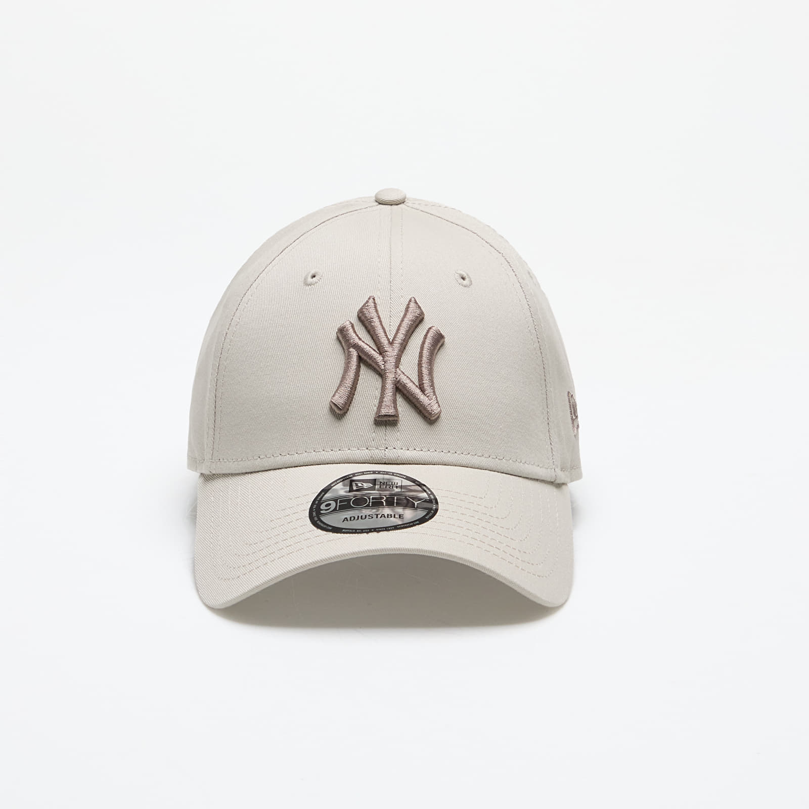 Шапки New Era New York Yankees 9Forty Strapback Stone/ Ash Brown
