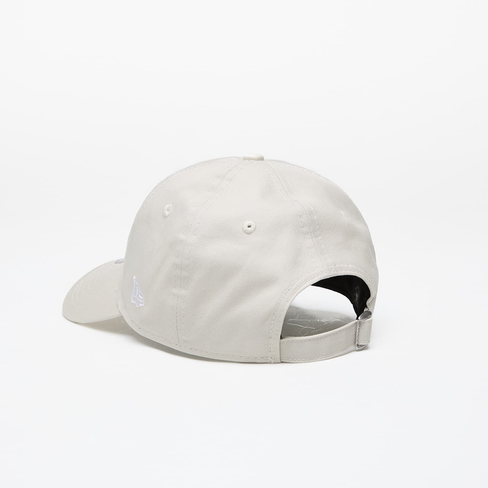 Caps  New Era New York Yankees 9Twenty Strapback Off White