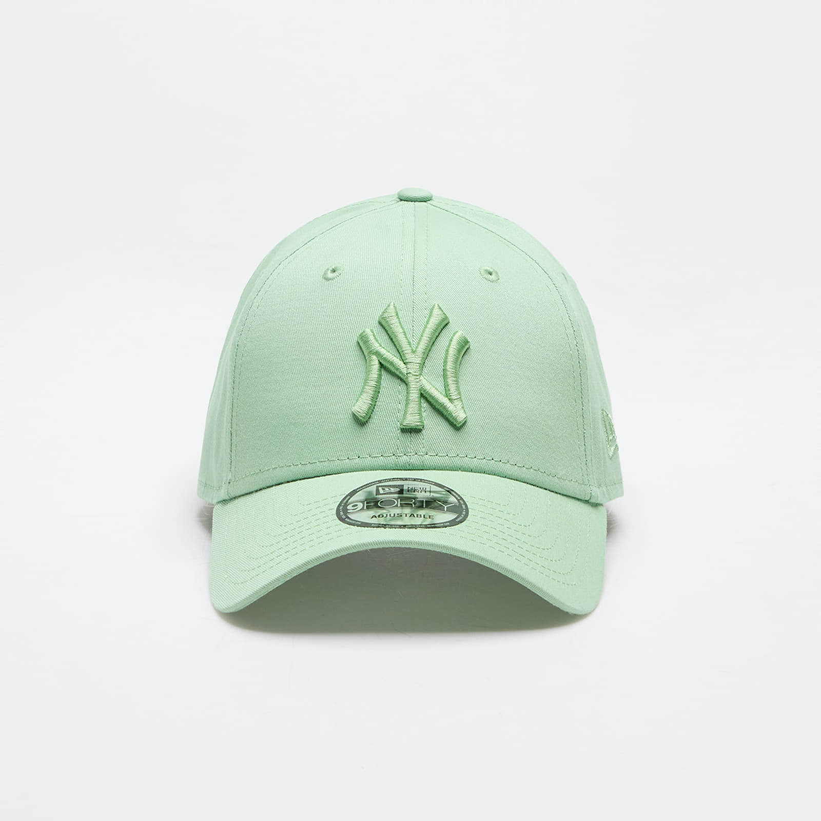 Шапки New Era New York Yankees 9Forty Strapback Green Fig/ Green Fig