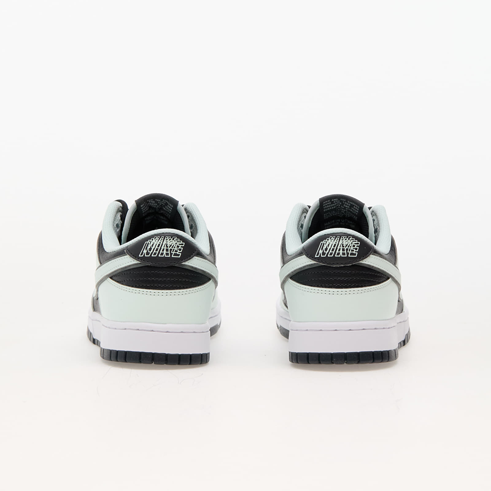 Men's Dunk Low Retro SE 'Off Noir Smoke Grey' main image 0
