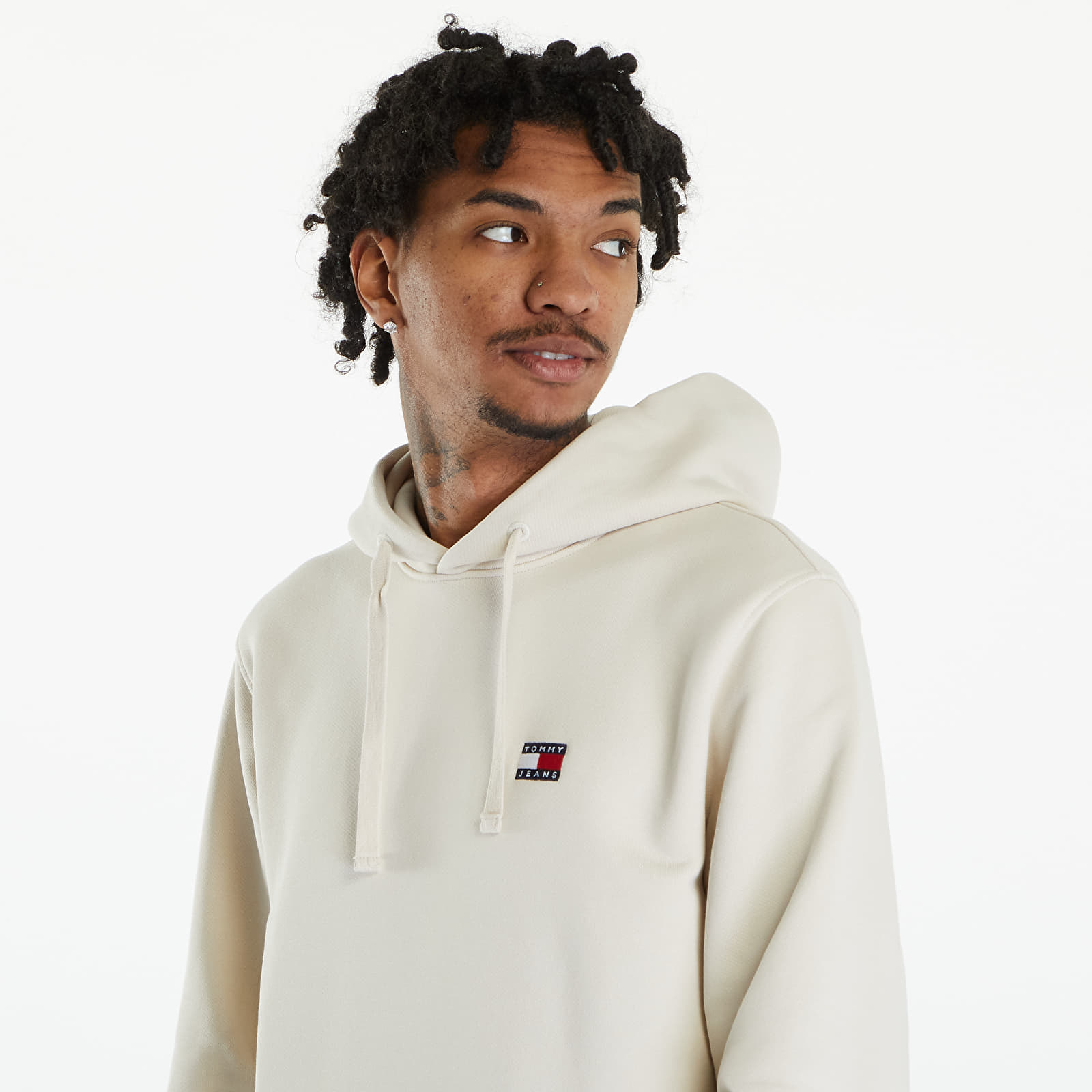 Hoodies and sweatshirts  Tommy Jeans Regular Badge Hoodie Newsprint