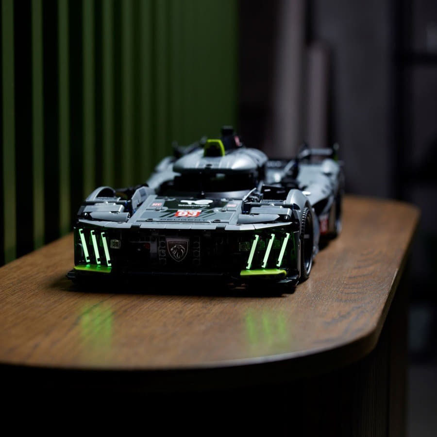 LEGO® kits LEGO® Technic 42156 PEUGEOT 9X8 24H Le Mans Hybrid Hypercar