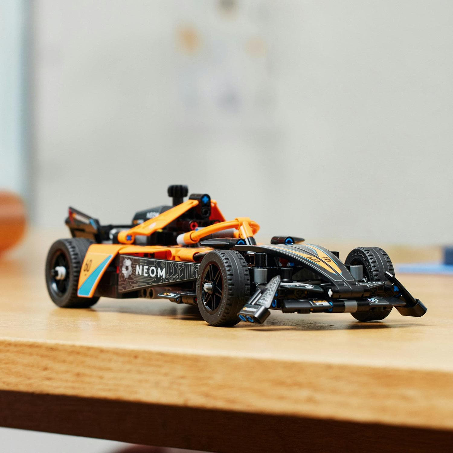 LEGO® kits LEGO® Technic 42169 NEOM McLaren Formula E Race Car