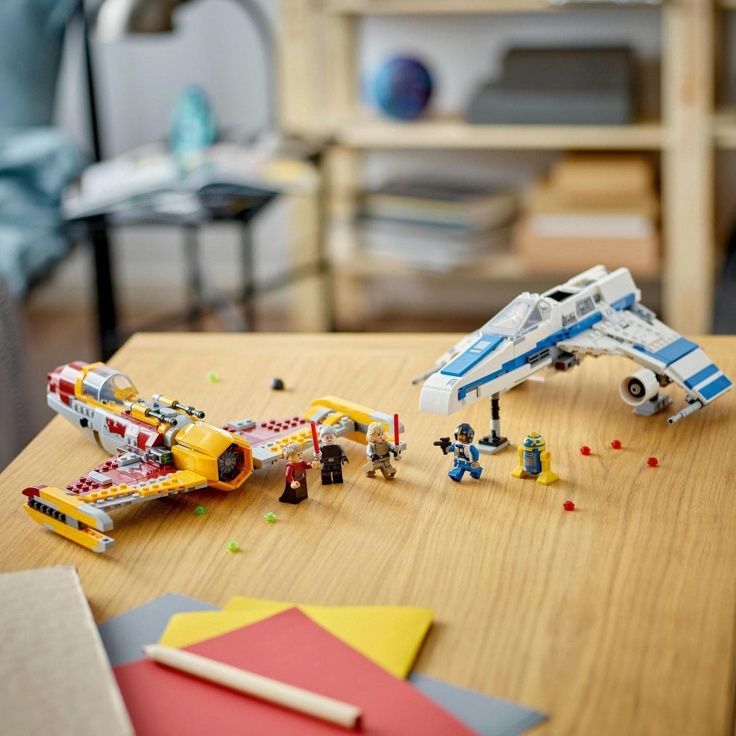 Kits de LEGO® LEGO® Star Wars™ 75364 New Republic E-Wing™ vs. Shin Hati’s Starfighter™