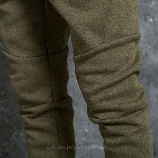 Pants and jeans Nike Sportswear Tech Fleece Jogger Olive Footshop