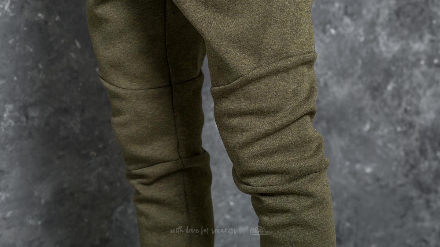 Hlače Nike Sportswear Tech Fleece Jogger Olive