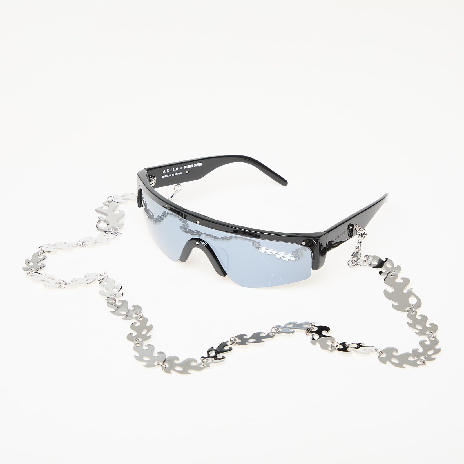Sunglasses AKILA Halo x Charli Cohen Black | Footshop